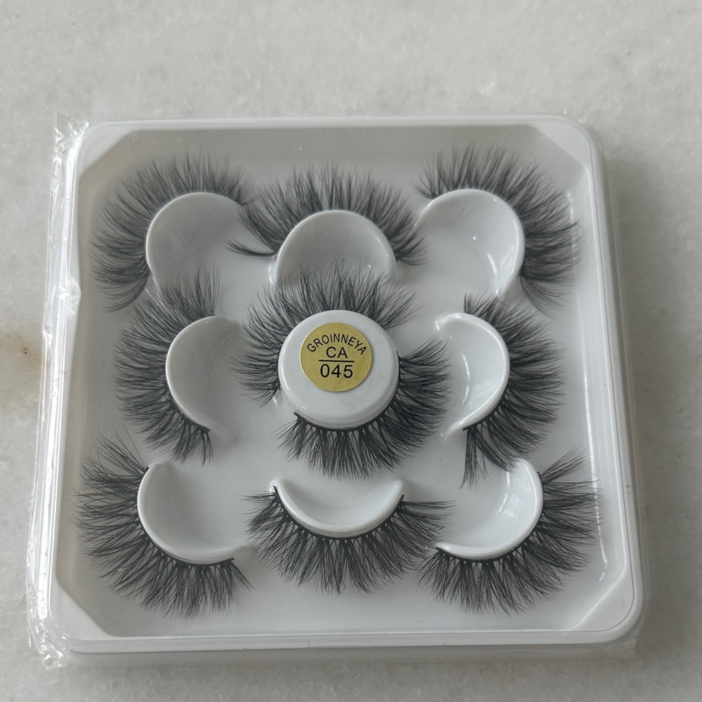 Grooineya False strip Eyelashes Set